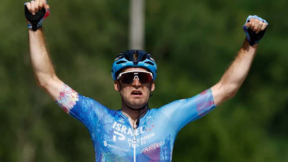 Canadian cyclist Houle wins Stage 16 of Tour de France