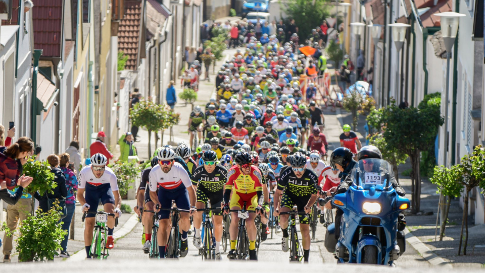 Machner, Häckl and Verstraeten share victory at the UCI Neusiedlersee Radmarathon