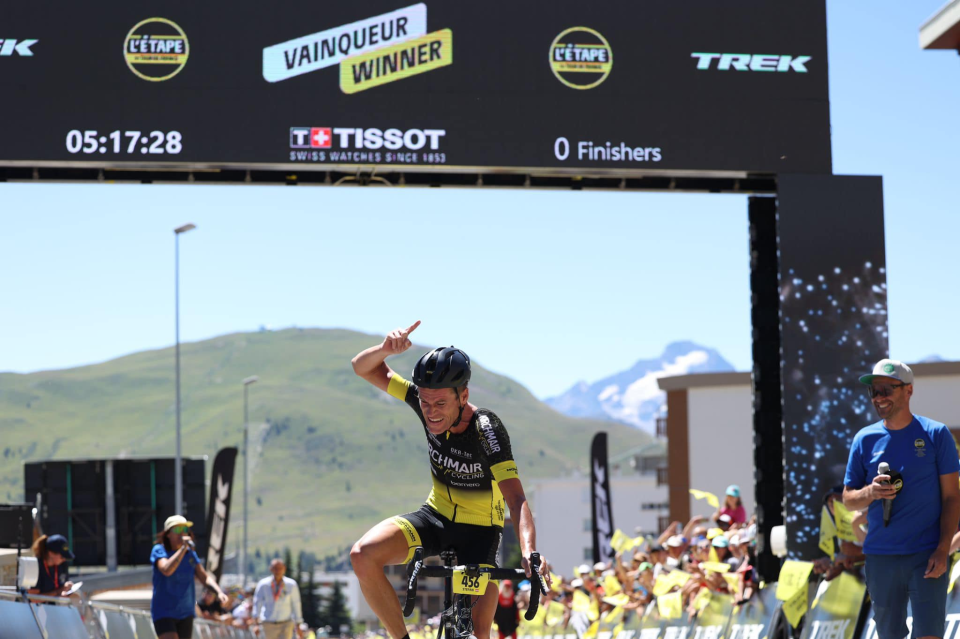 Photo: Austrian Stefan Kirchmair celebrates his win atop Alpe d'Huez