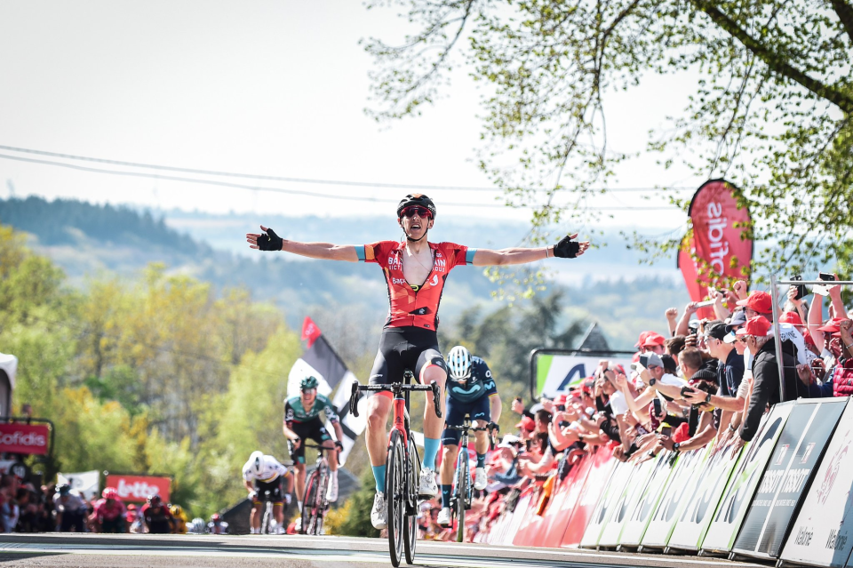 Dylan Teuns the strongest on Mur de Huy and wins Fleche Wallonne