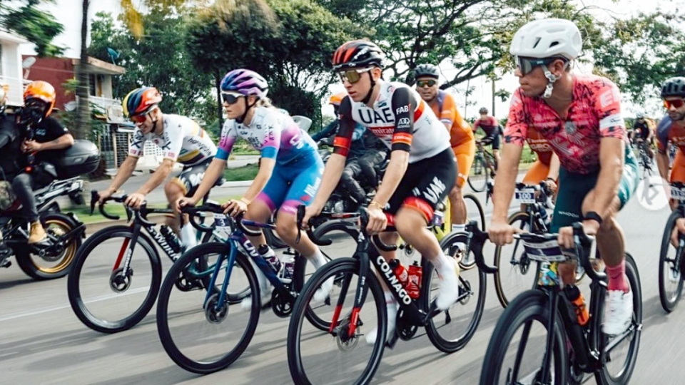 Tadej Pogacar rides Rigoberto Urán's Gran Fondo in Colombia