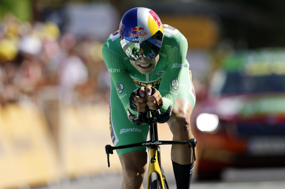 Wout Van Aert fastest at final Tour de France time trial