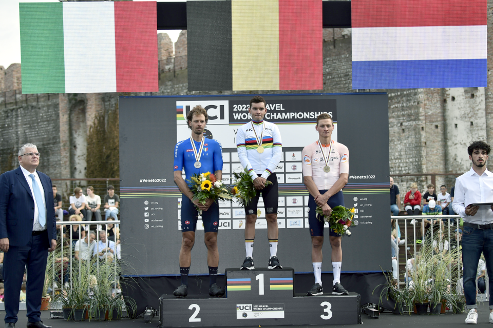 Gianni Vermeersch (Belgium) took the rainbow jersey today in the Elite Men’s category at the inaugural UCI Gravel World Championships