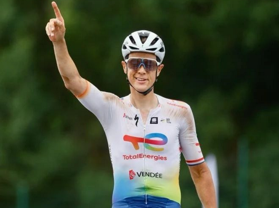 Niki Terpstra wins UCI Wish One Gravel Race in France