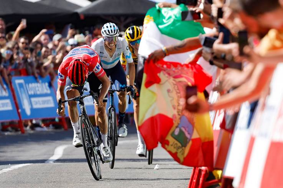 Evenepoel closer to outright La Vuelta victory with stage 18 win