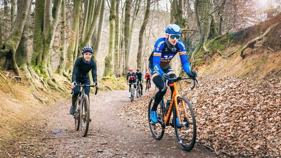 Neefjes and Voß at UCI 3RIDES gravel race In Achen, Germany