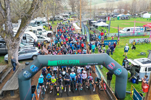 Stephen Mull and Caroline Wreszin fastest at the Gorge Gravel Grinder