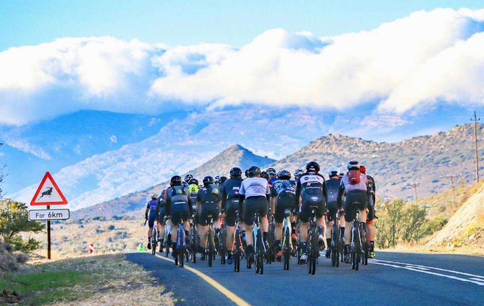 Basson and Colyn fastest at the UCI Swartberg 100 Gravel Fondo