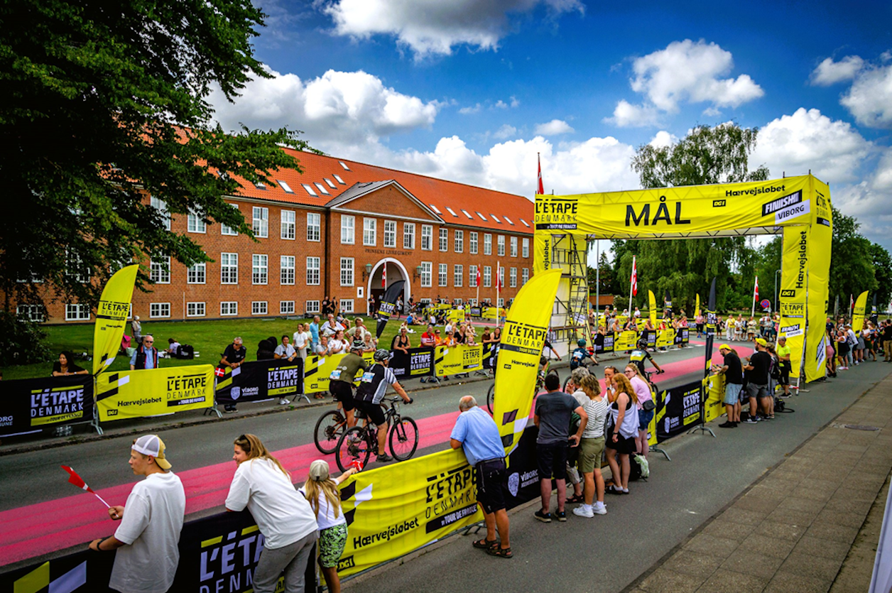 Photo: The finish line in the city of Viborg will be clad in yellow just like a real Tour de France host city.