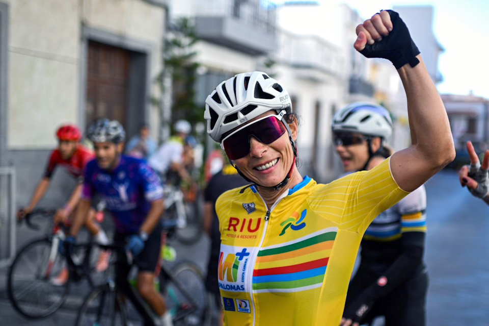 Photo: Romanian cyclist Manuela Muresan took the women's leaders jersey