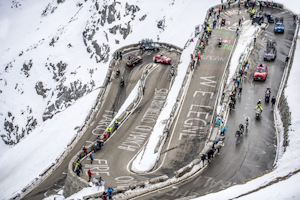 Stelvio, Sterrato and new climb feature in the 2024 Giro d'Italia