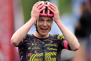 Georg Steinhauser solos to Giro d'Italia Stage 17 win