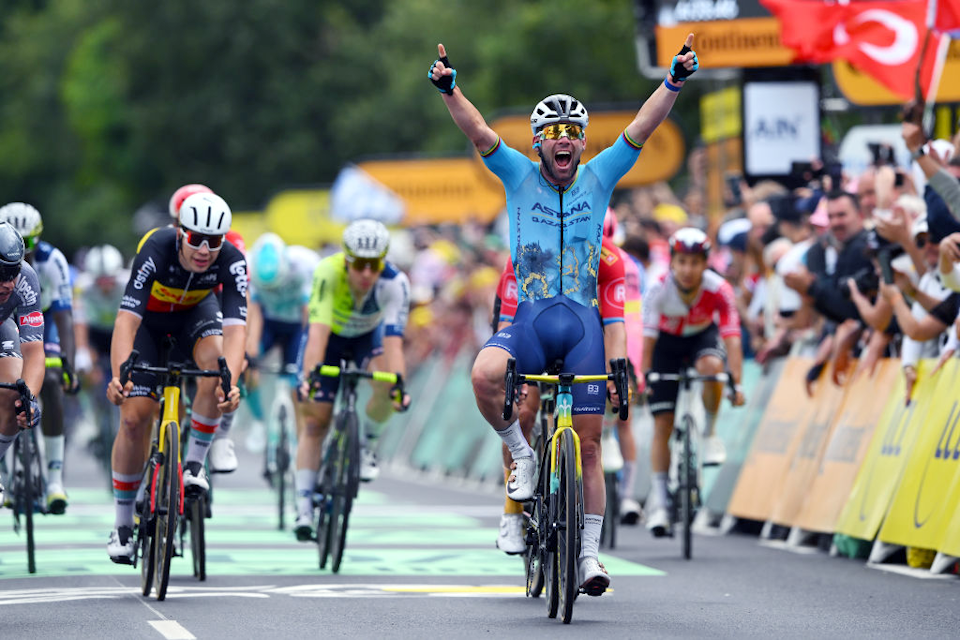 Mark Cavendish makes Tour de France history with 35th stage win