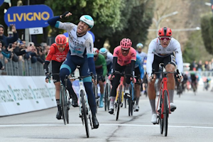 Phil Bauhaus dominates final sprint on Stage 3 of Tirreno-Adriatico