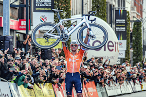 Mathieu van der Poel wins the 2024 UCI Gravel Fondo World Championships