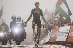 Gutsy Pablo Castrillo wins tough Vuelta stage atop Cuitu Negru