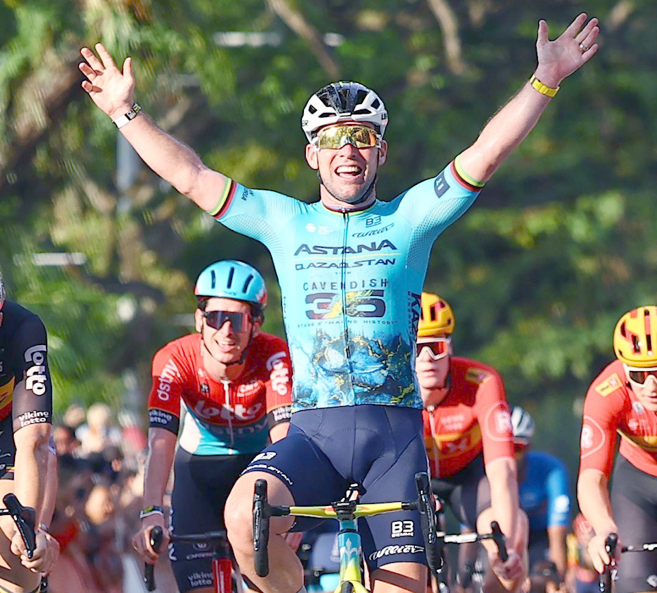 Mark Cavendish wins his last race before he retires from Pro Cycling