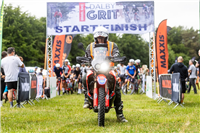 Mitchell and Clayton Take Victory at Inaugural Dalby Grit