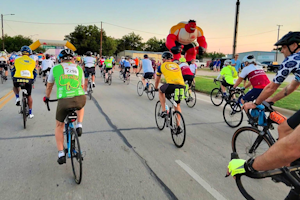 Mennow and Akins Fastest at Hotter'N Hell 100 Endurance Ride