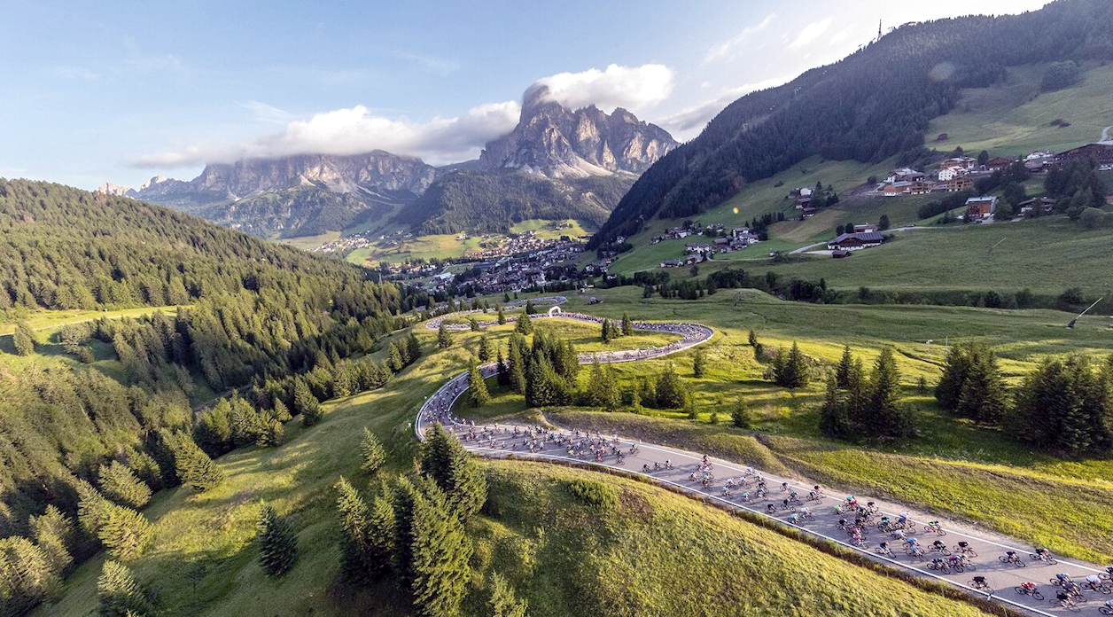 138km Maratona course with 4,230m of climbing being one of the hardest one day Granfondos in the world