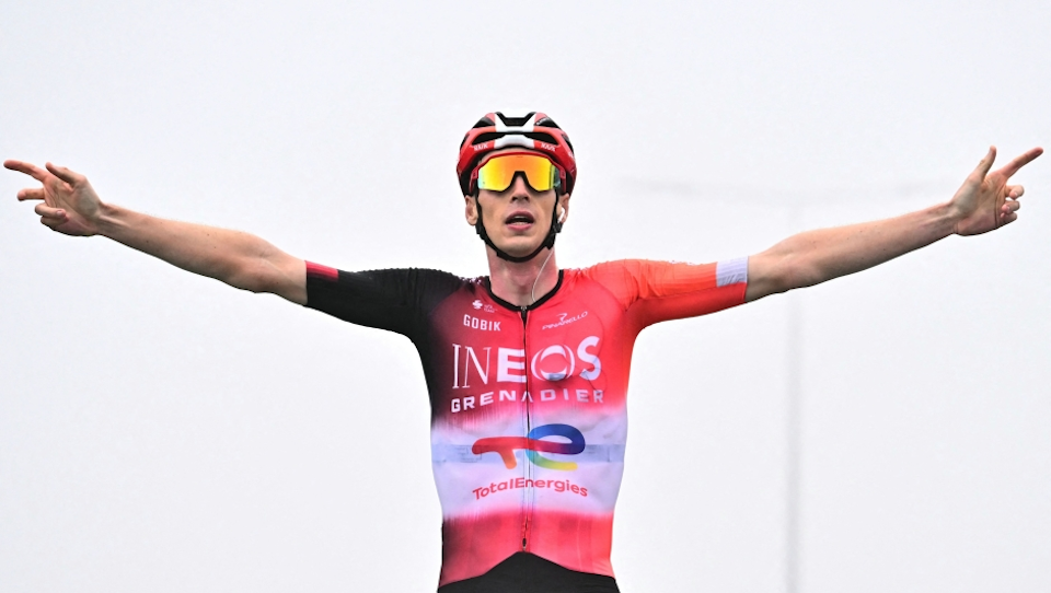 Thymen Arensman wins Stage 14 as Pogacar covers Vingegaard's attack