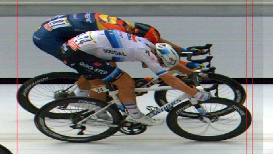 Tim Merlier beats Jonathan Milan by centimetres in Dunkirk Sprint