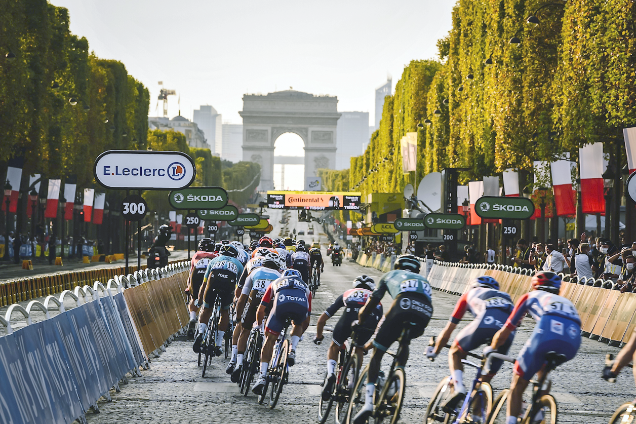 2025-tour-de-france-paris2