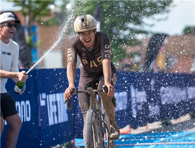 Karolina Migon Triumphs at 2025 Unbound Gravel Women's Race