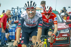 Almeida outguns Vingegaard on the brutal Alto de Angliru