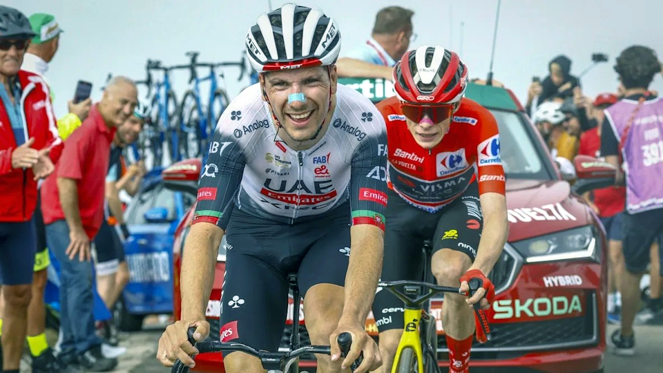 Almeida outguns Vingegaard on the brutal Alto de Angliru