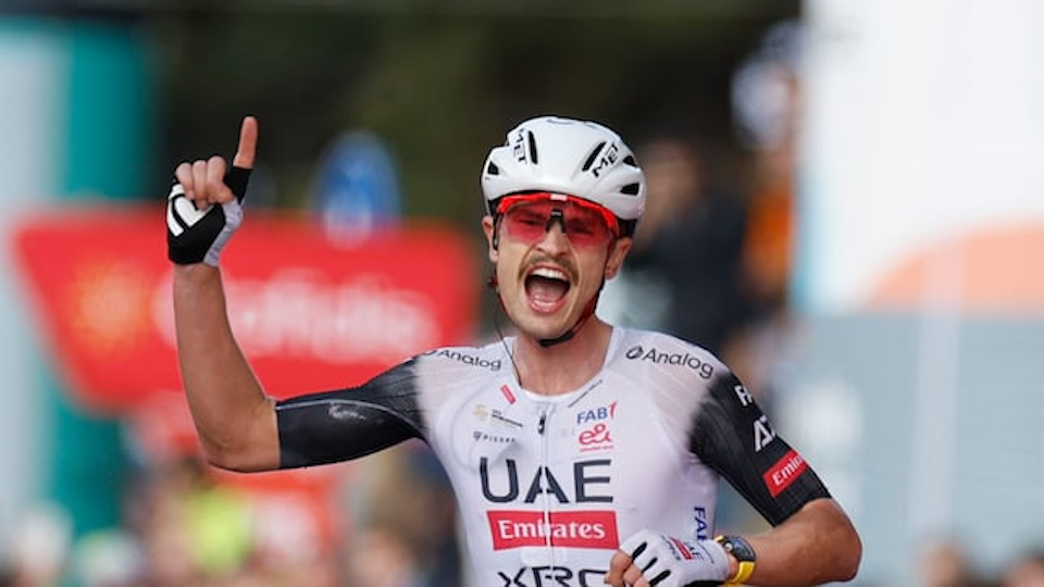 Jay Vine wins stage six as Traeen claims Vuelta lead