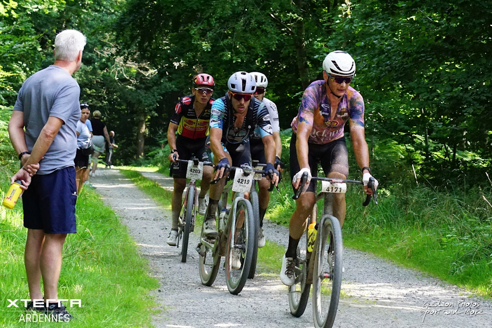 Dusty Gravel Engreux Dusty Gravel Engreux