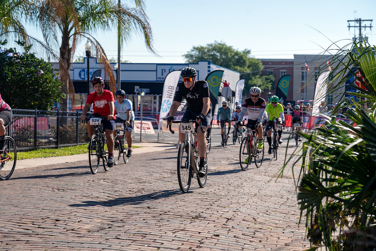 Afterwards riders enjoyed cold beers at Dade City Brewery and food from Uncle Fatty’s overlooking the finish line