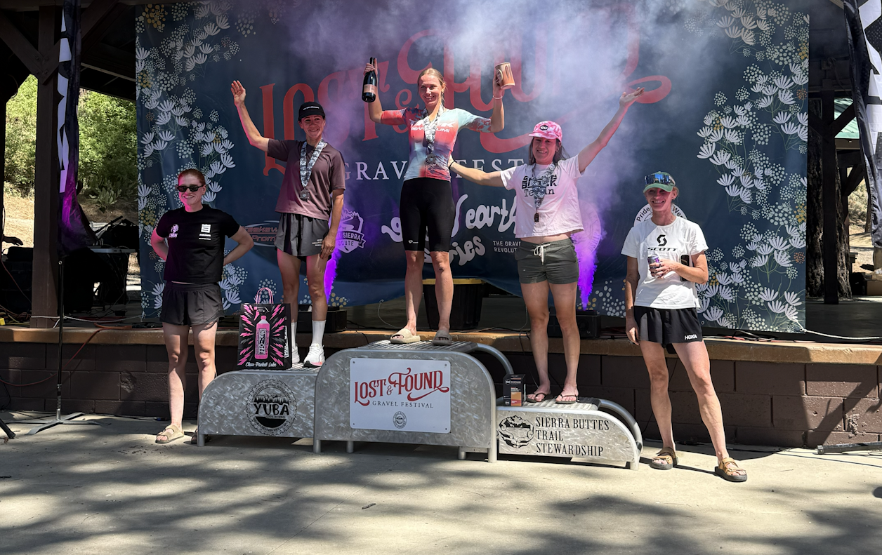 uby Ryan (TREK / WTB / Pearl Izumi / First Endurance) and fellow New Zealander Samara Sheppard rode together for nearly the entire race uby Ryan (TREK / WTB / Pearl Izumi / First Endurance) and fellow New Zealander Samara Sheppard rode together for nearly the entire race