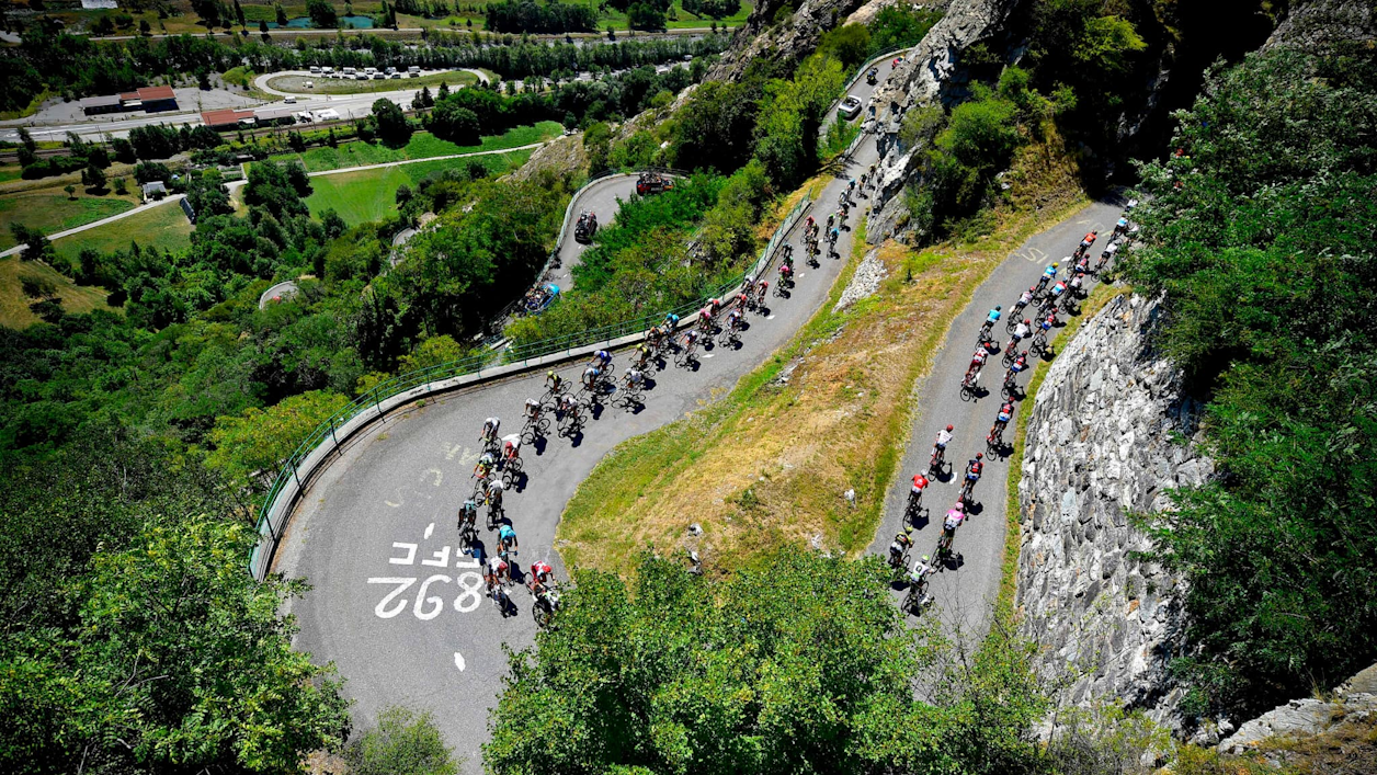 Luca Cavallo and Victoria Stansfield take Victory at 2026 L'Etape du Tour by Tour de France