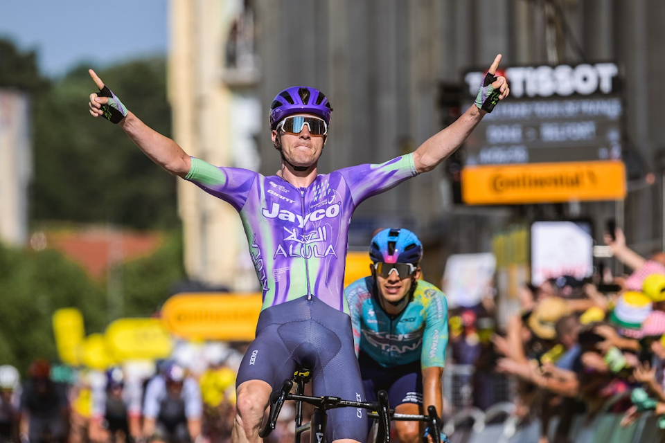 Schmid outlasts breakaway rivals to claim Tour de France Stage 13