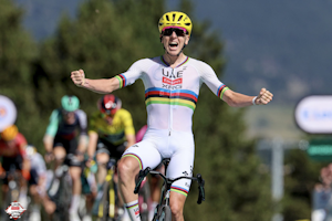 Tadej Pogacar attacks to win Stage 3 and the Yellow Jersey!