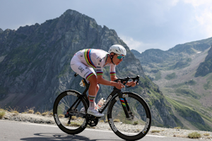 Tadej Pogacar destroys rivals on Stage 6 of the 2026 Tour de France