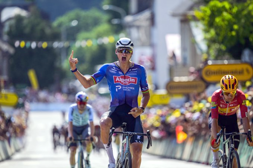 Van der Poel wins shortened 2026 Tour de France stage 9 in 40C heat