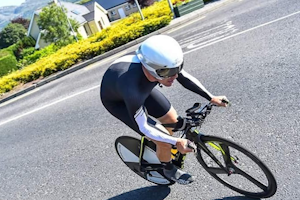 Irishman Kennedy forced to ride competitors bike at Worlds Time Trial!