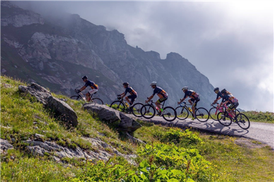 L'Esercito Italiano a fianco de La Fausto Coppi Officine Mattio