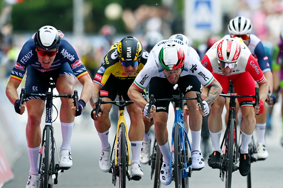 Groenewegen finishes fourth in Giro d'Italia sprint after 9 months ban