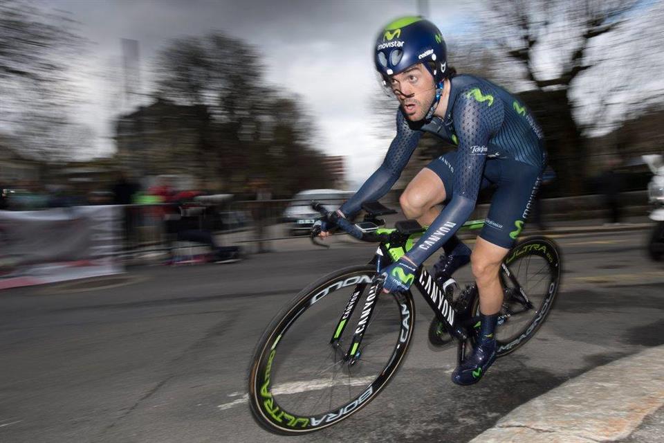 Jon Izagirre (Movistar) put in an impressive win in the 4km opening TT of the 2016 hailing "I intend to keep the yellow jersey for as long as possible"