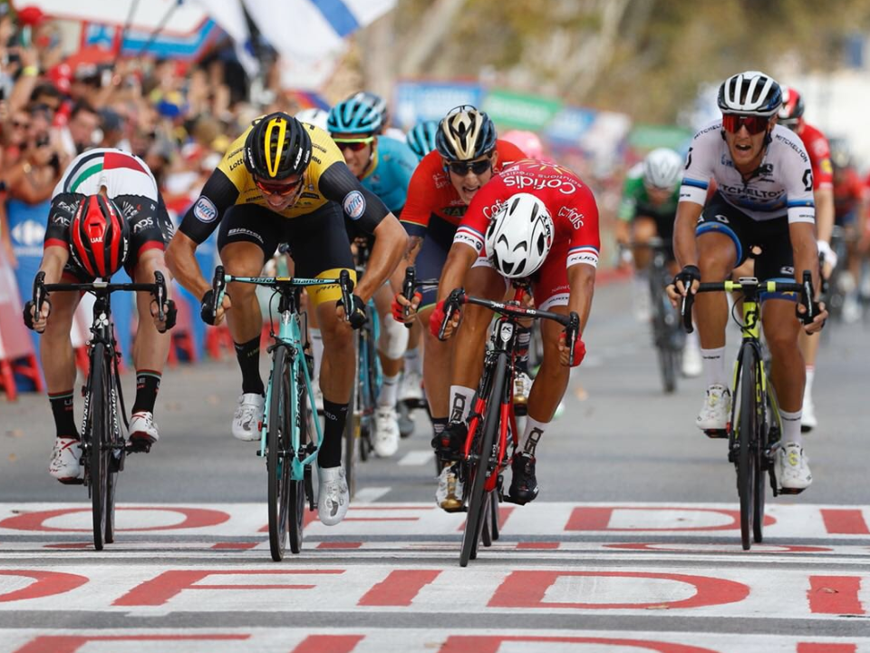 Nacer Bouhanni wins final sprint in a crash marred stage