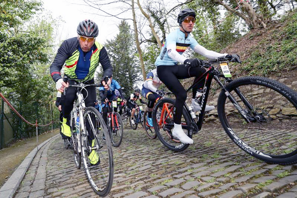 16,000 cyclists from all over the world explored the Tour of Flanders route