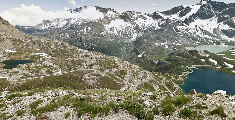the Colle del Nivolet which features 30 stunning hairpin bends.