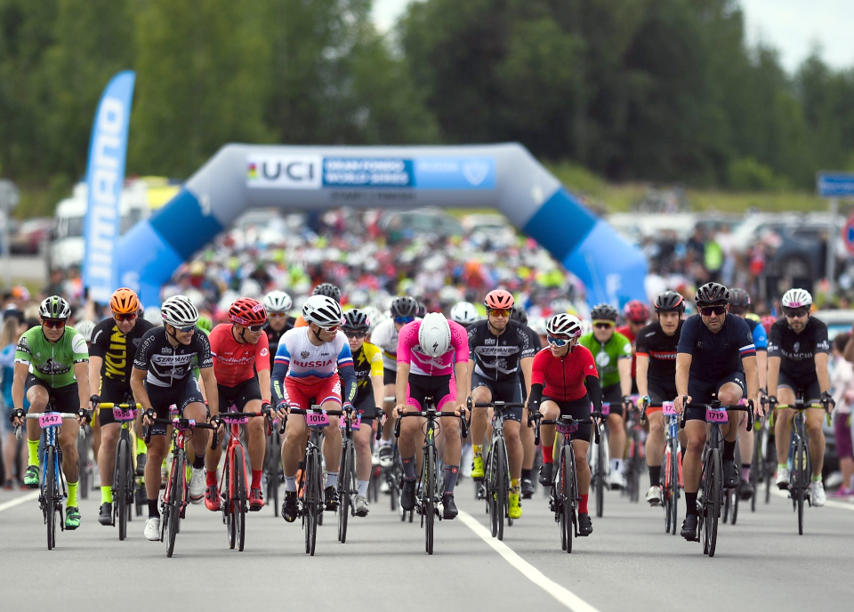 The first ever UCI qualifier in Russia for the Gran Fondo World Series saw more than 1,500 riders at the start