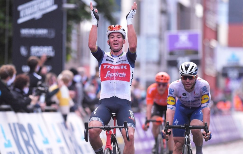 Mads Pedersen conquers the cobbles to win Gent Wevelgem