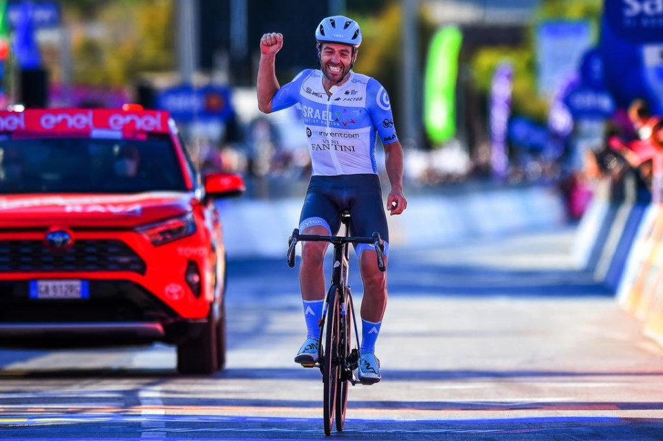 Brit Alex Dowsett claims Israel Start-up Nation’s first Grand Tour Stage Victory