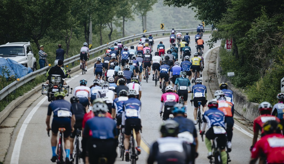 Last year over 4,600 participants took to the start line, testament to the rapid growth of road cycling in Asia!